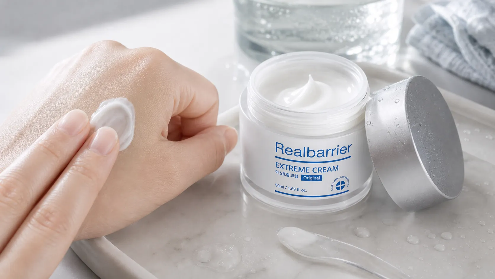 Generated editorial visual for Real Barrier Extreme Cream detail 2